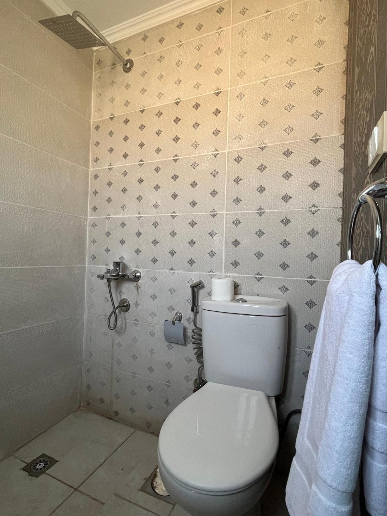 Pyramids Pride Inn Kafret el-Gabal المظهر الخارجي الصورة